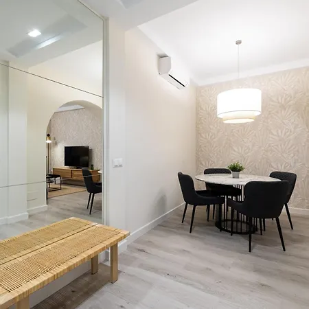 Cozy In The Heart Of Apartment Malaga