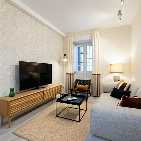 Cozy In The Heart Of Apartment *